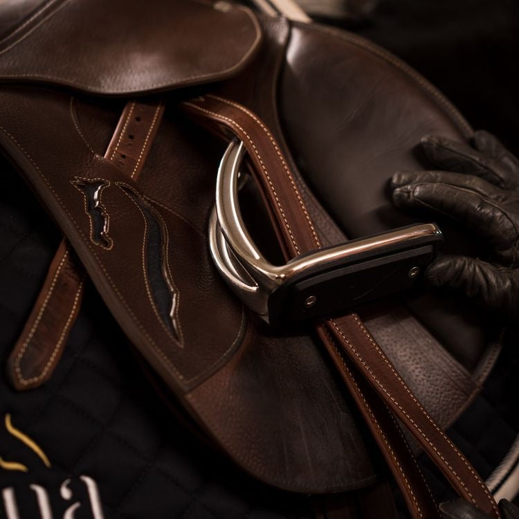 Stirrup Irons & Leathers