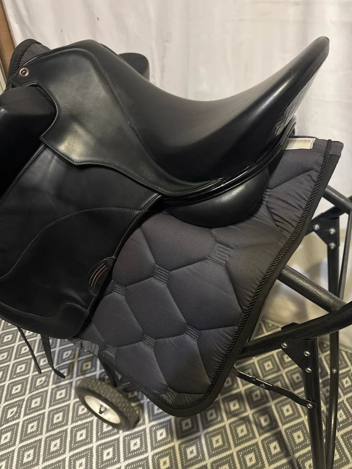 Used Tota Comfort System Dressage Saddle | Croc | L-18”