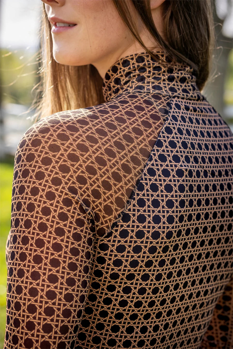 Kastel Camel Basketweave Mock Neck Long Sleeve Mesh Raglan