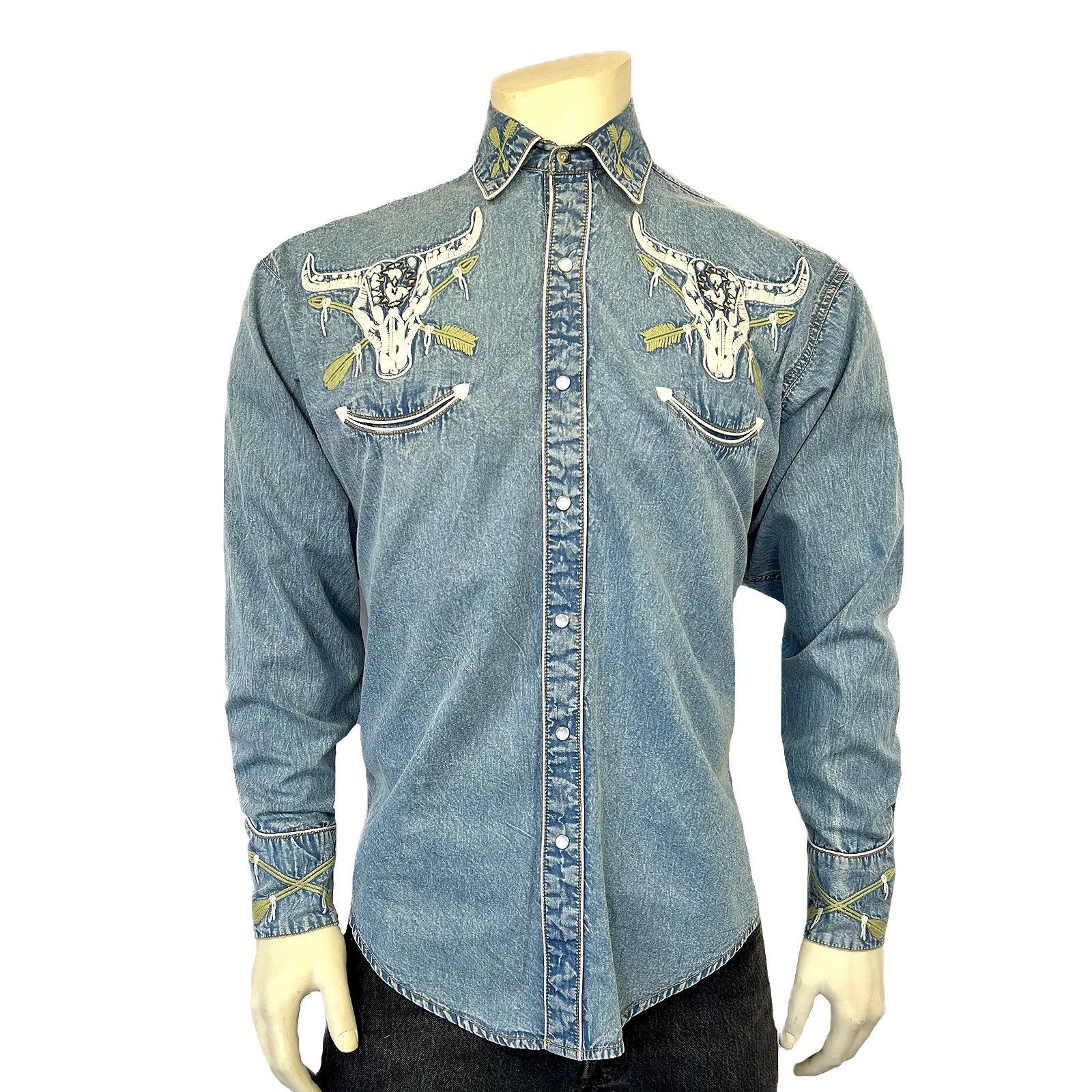 Rockmount Ranch Wear Men’s Vintage Denim Steer Skull & Arrow Chain Stitch Embroidered Western Shirt