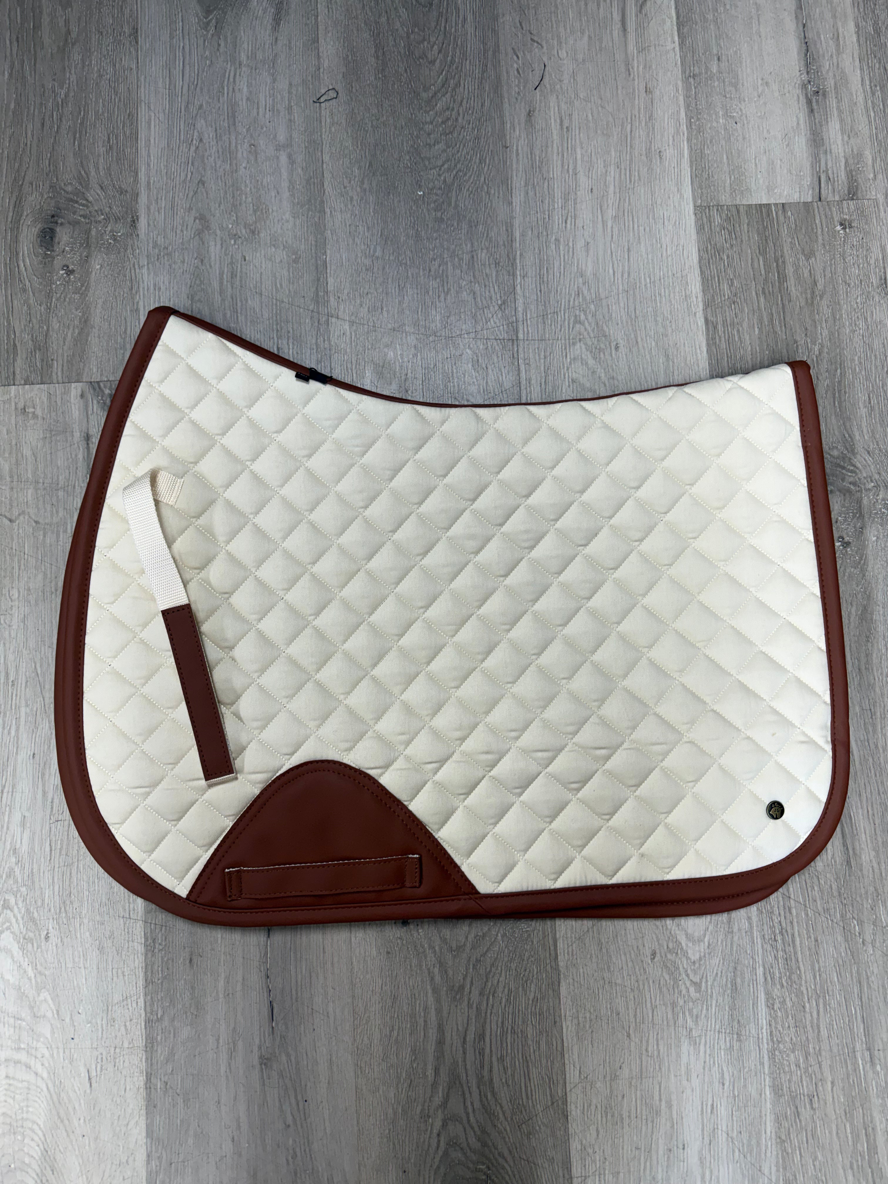 Sixteen Cypress Jump Pad Full Pearl & Cognac