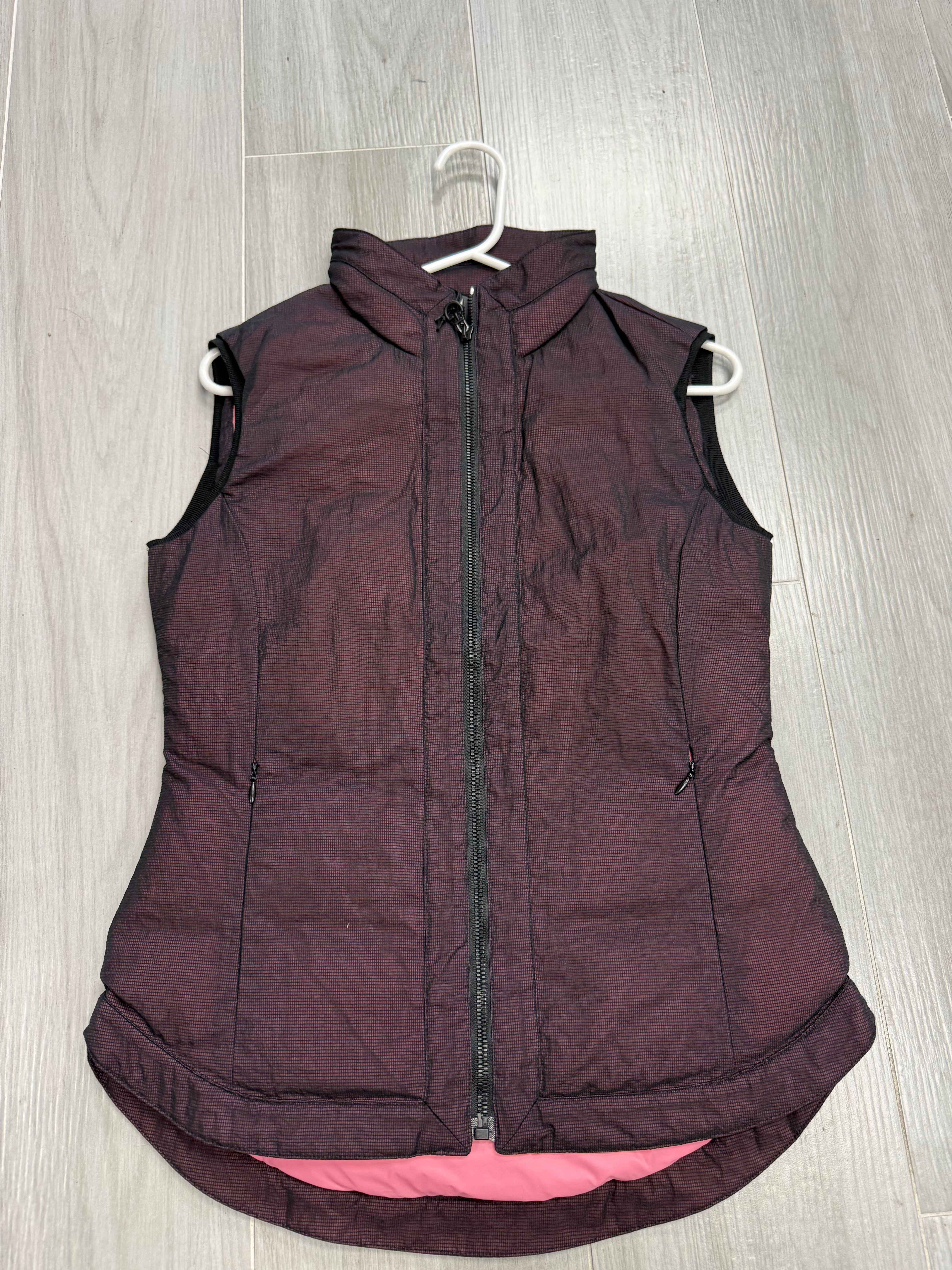 CT Fitted Bi-Color Puffer Vest S