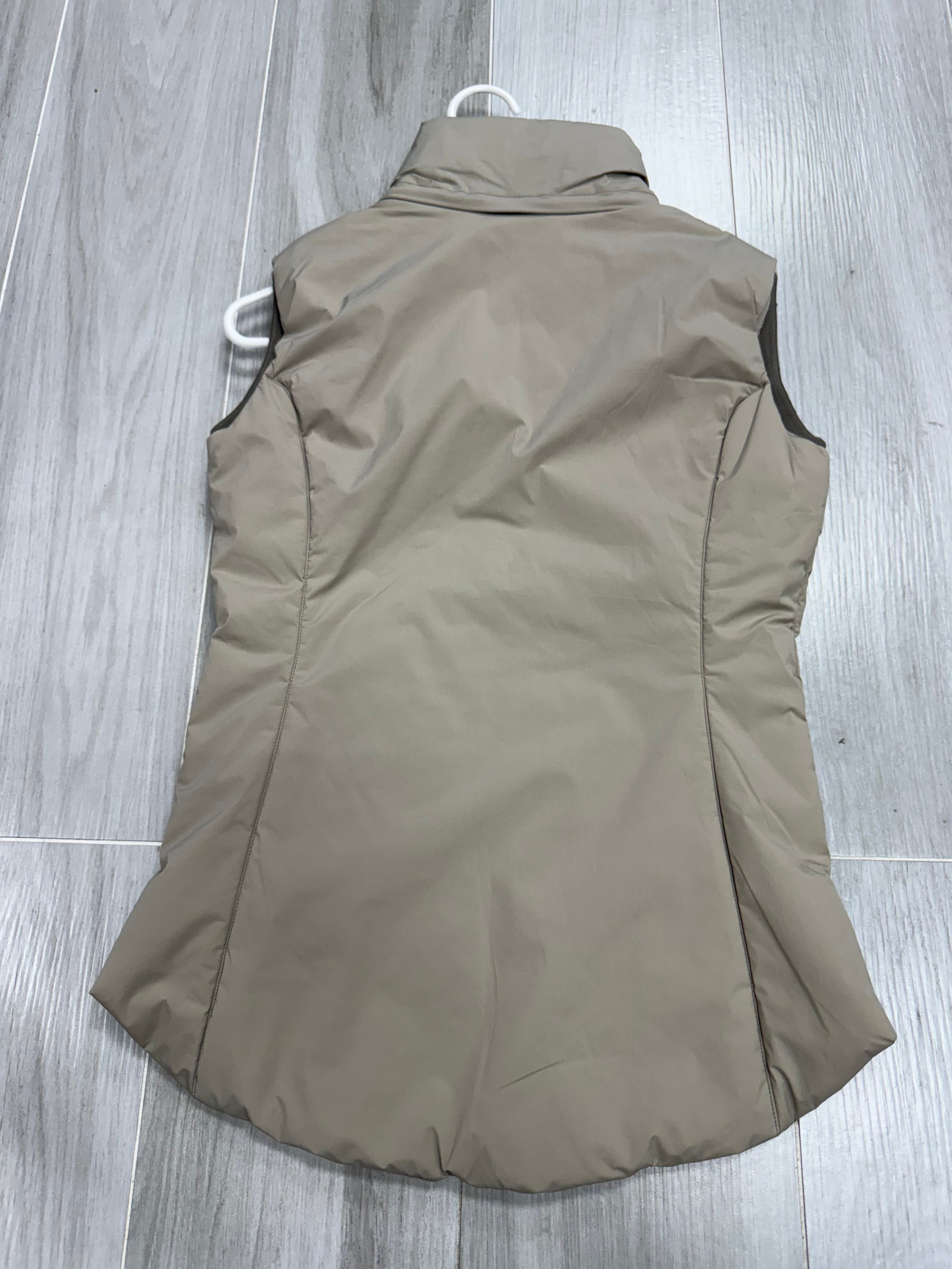 Nylon Stretch Sabre Sleeveless Jacket S
