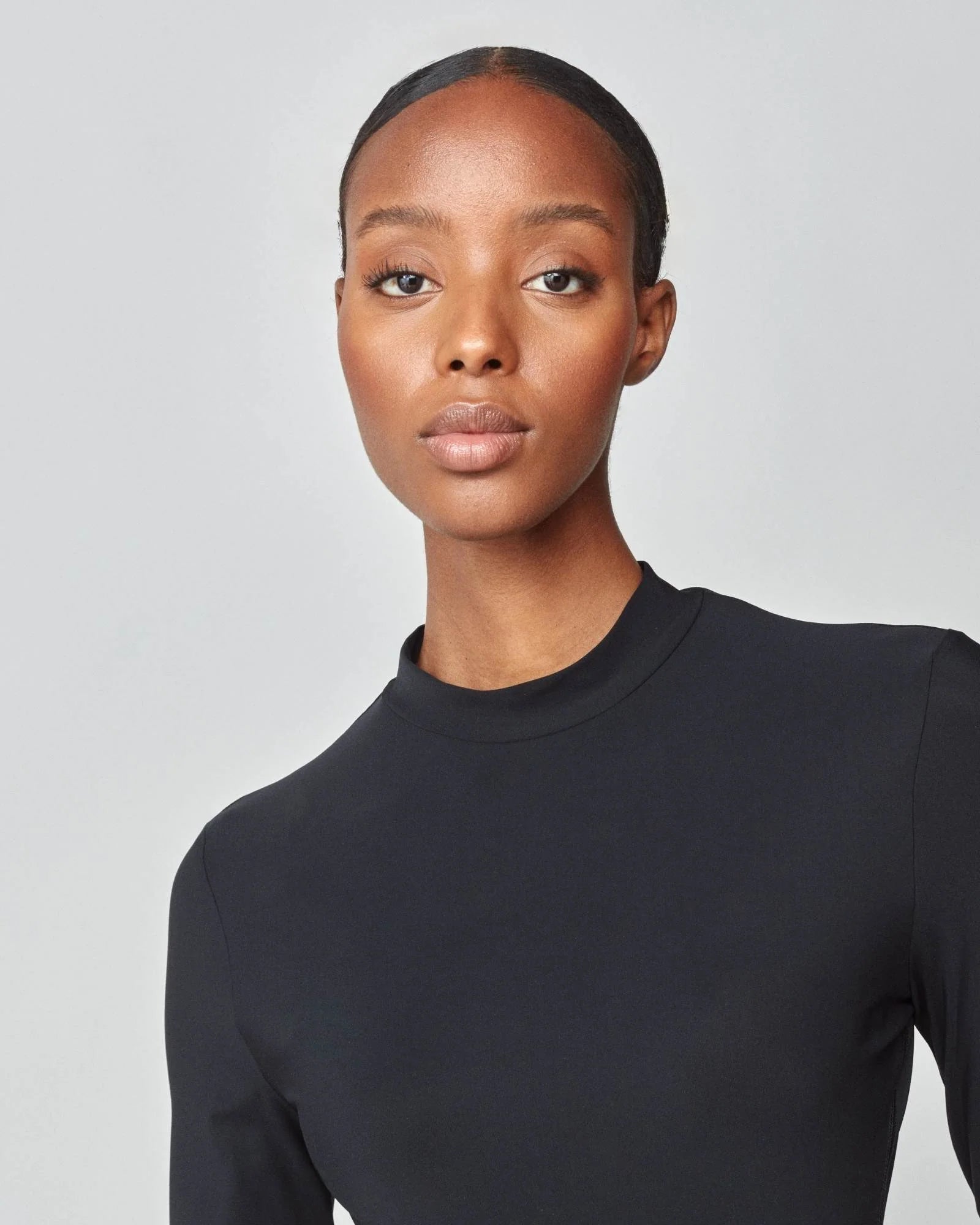 Yagya Lightweight Long Sleeve - Black