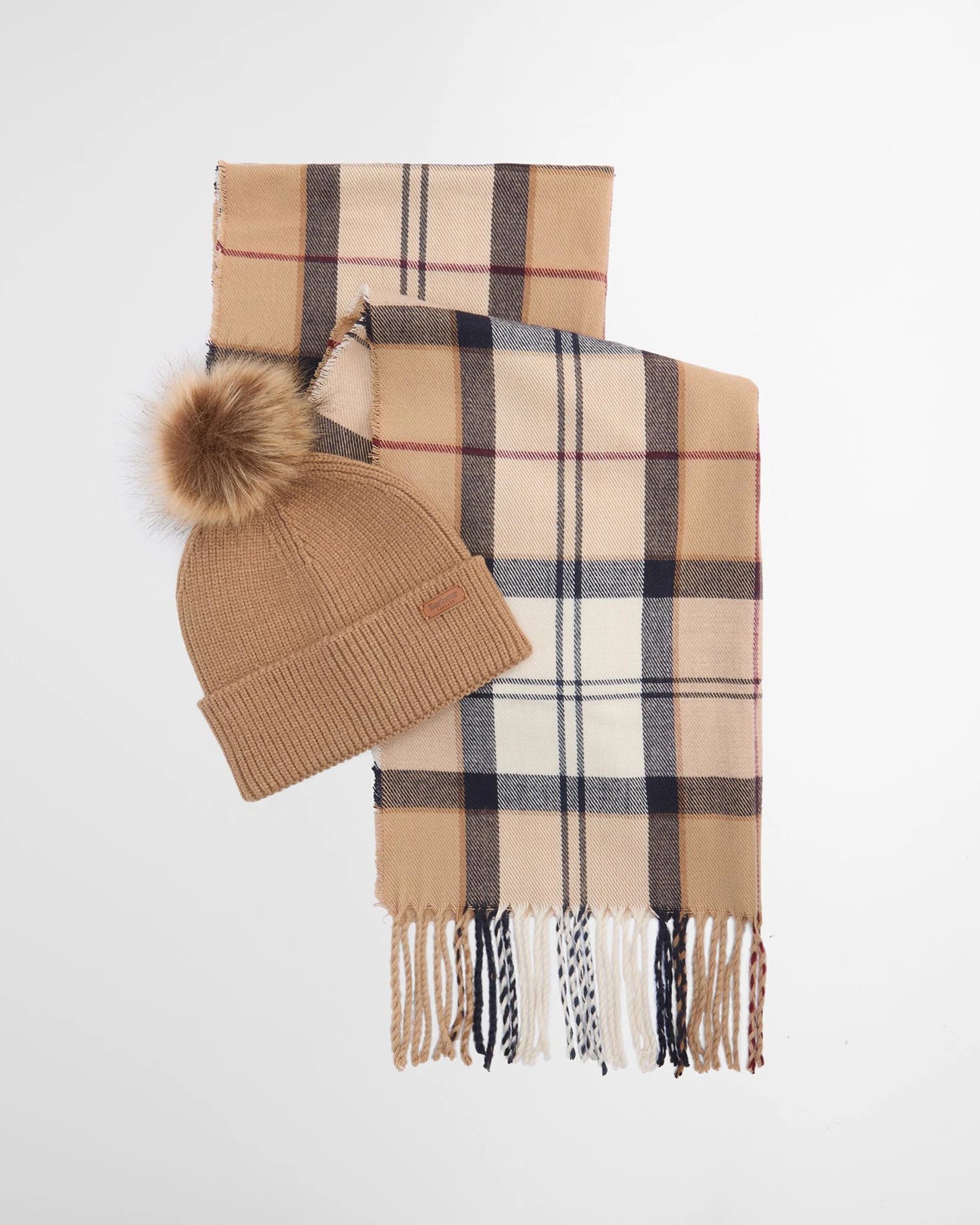 Barbour Dover Beanie & Hailes Scarf Gift Set