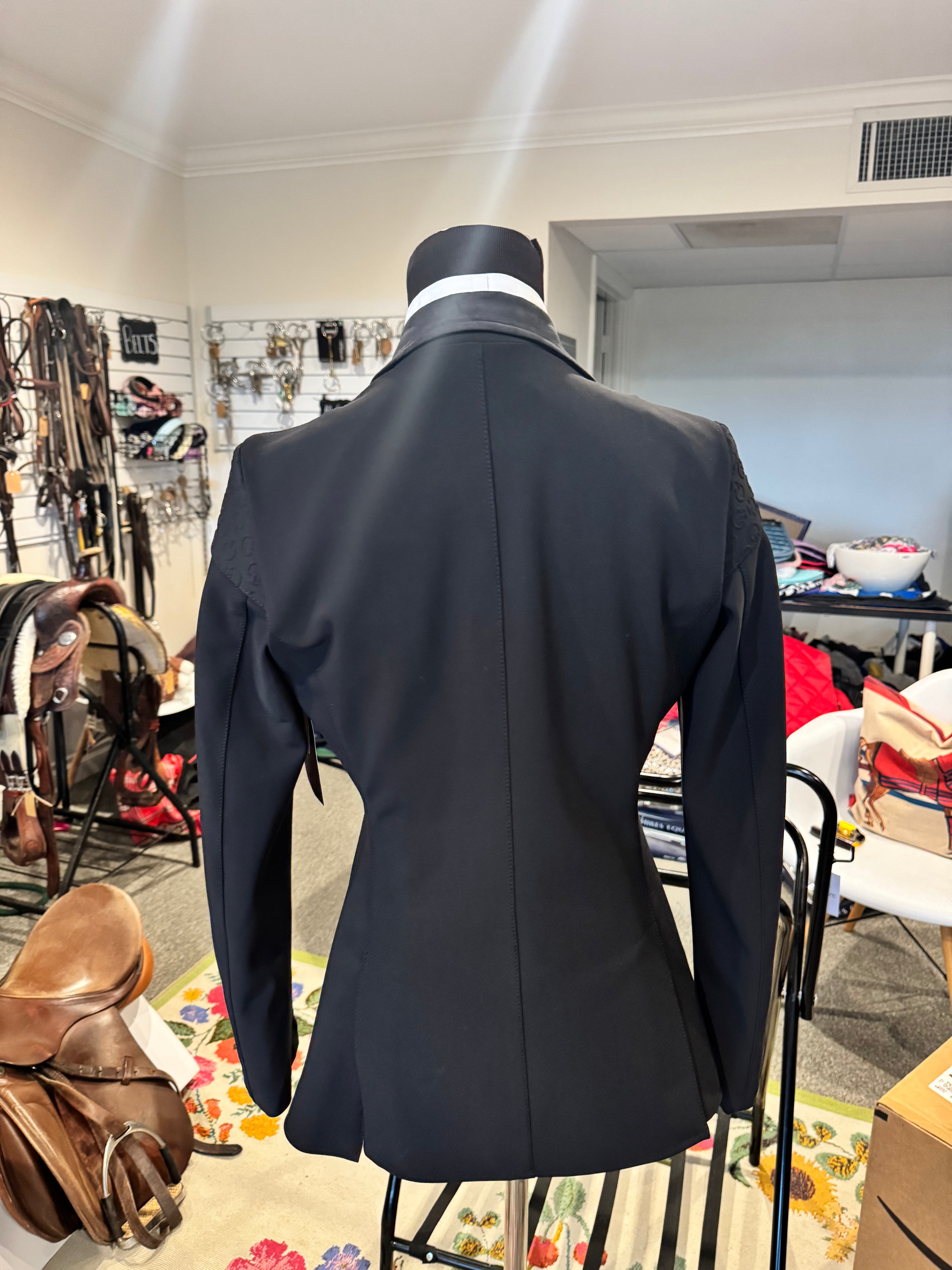 261NJ Cavalleria Toscana Show Coat New W/ Tags 42